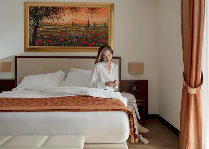Hotel Athena